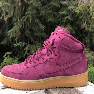 Nike Air Force 1 High LV8